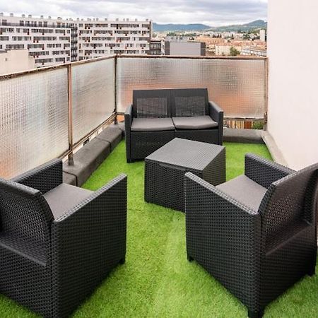 F2 Hypercentre Clermont Ferrand Lejlighed Eksteriør billede
